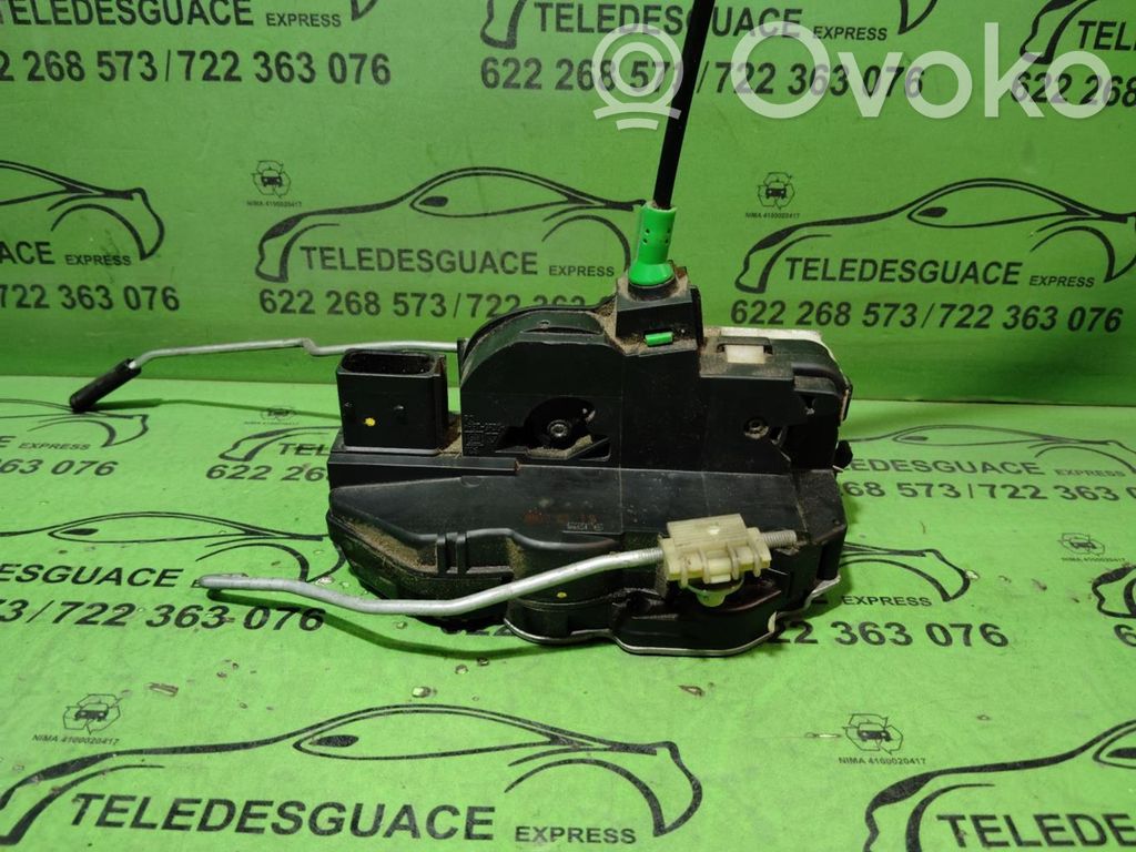 Opel Astra J Zamek drzwi przednich 