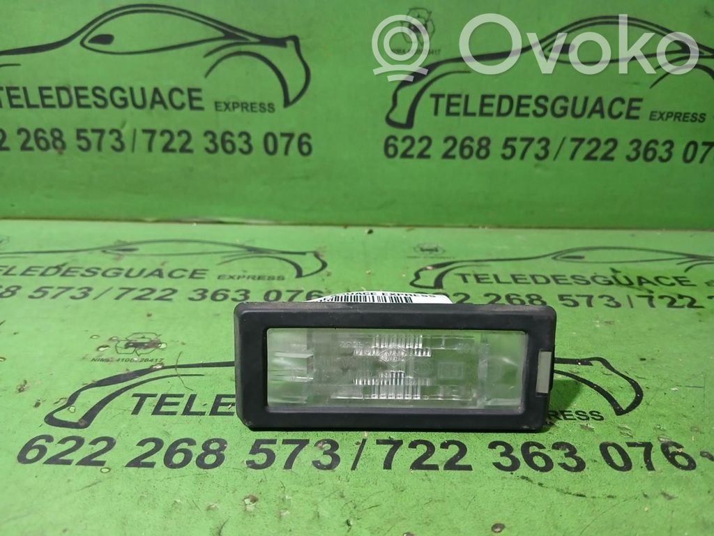 Éclairage de plaque d'immatriculation   8200013577G