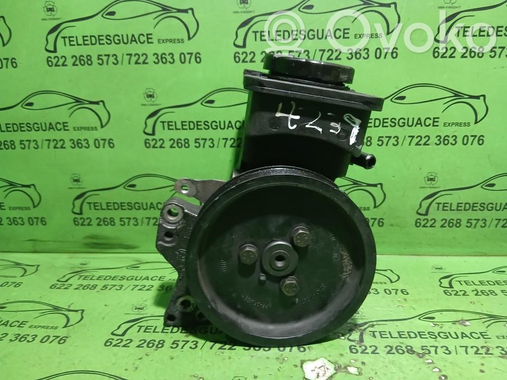 Ohjaustehostimen pumppu   6759212