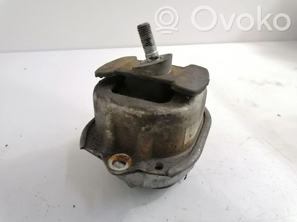 BMW X5 E70 Engine mount bracket 