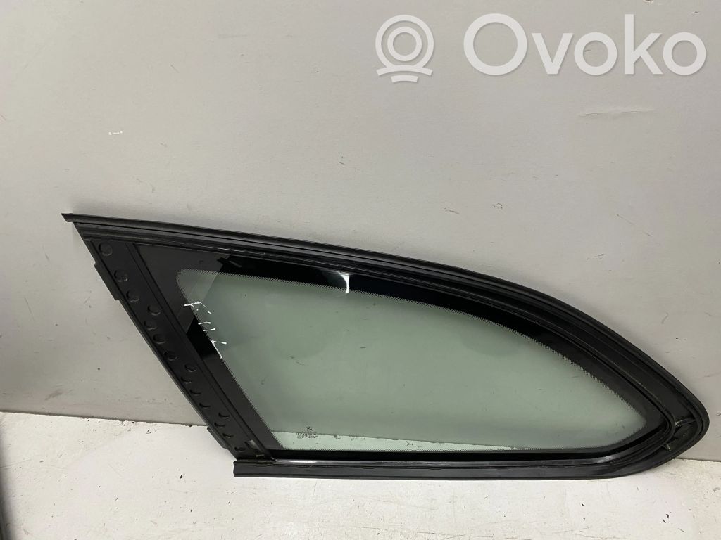 BMW 5 F10 F11 Szyba karoseryjna tylna 
