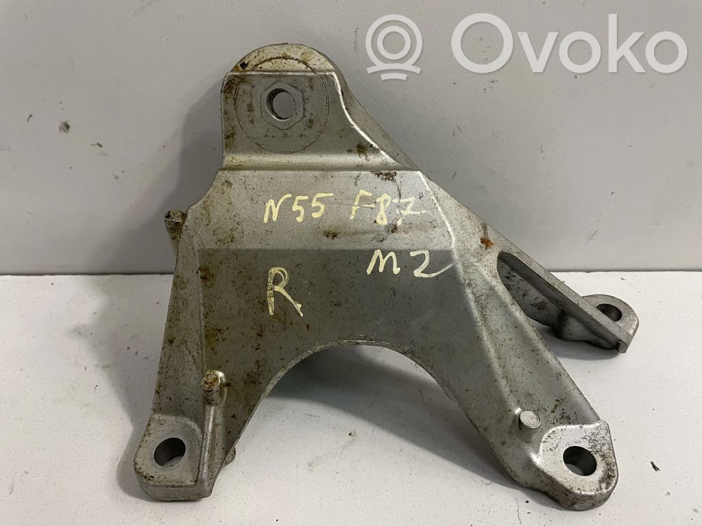 BMW 2 F22 F23 Engine mounting bracket 