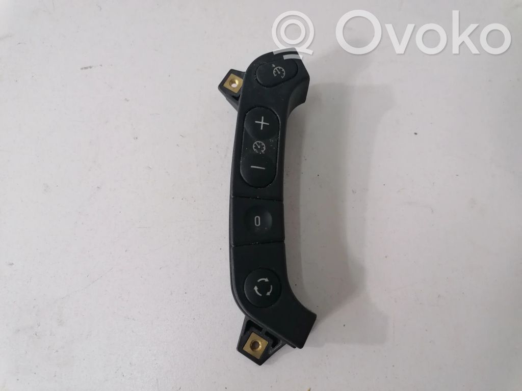 BMW 5 E39 Steering wheel buttons/switches 