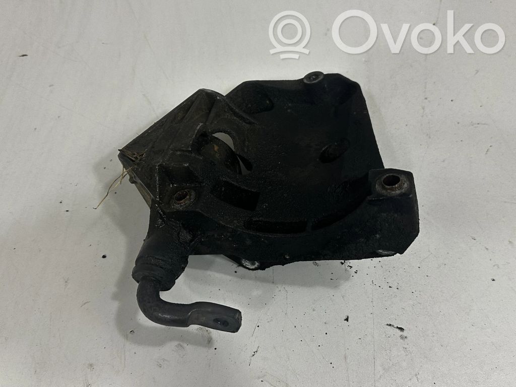A/C compressor mount bracket   7786708,7794174