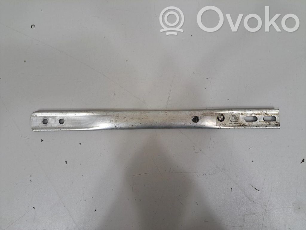 Muu moottoritilan osa   8044553
