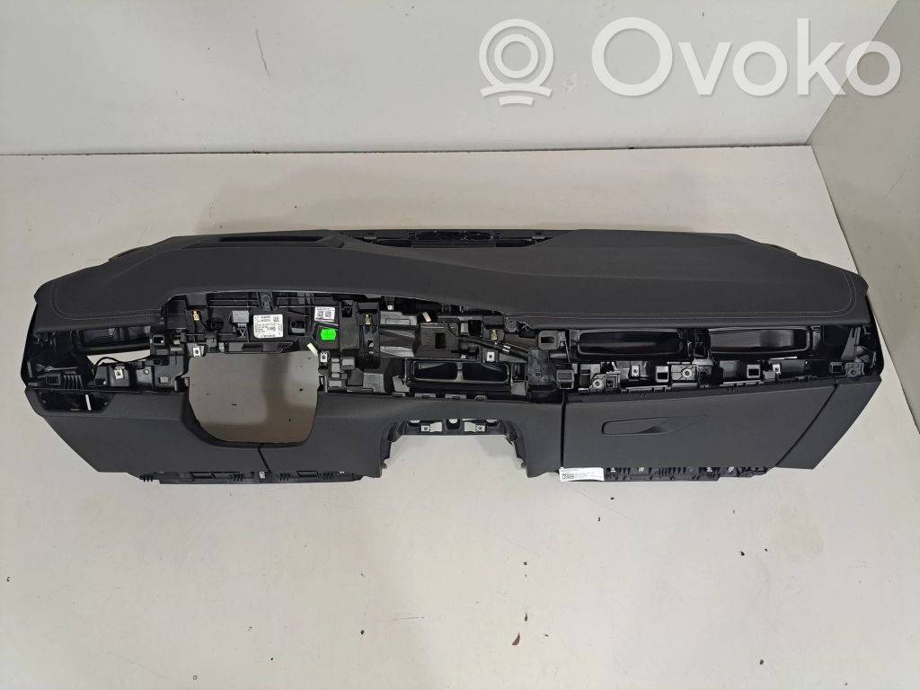 BMW 2 Active Tourer U06 Kojelauta 