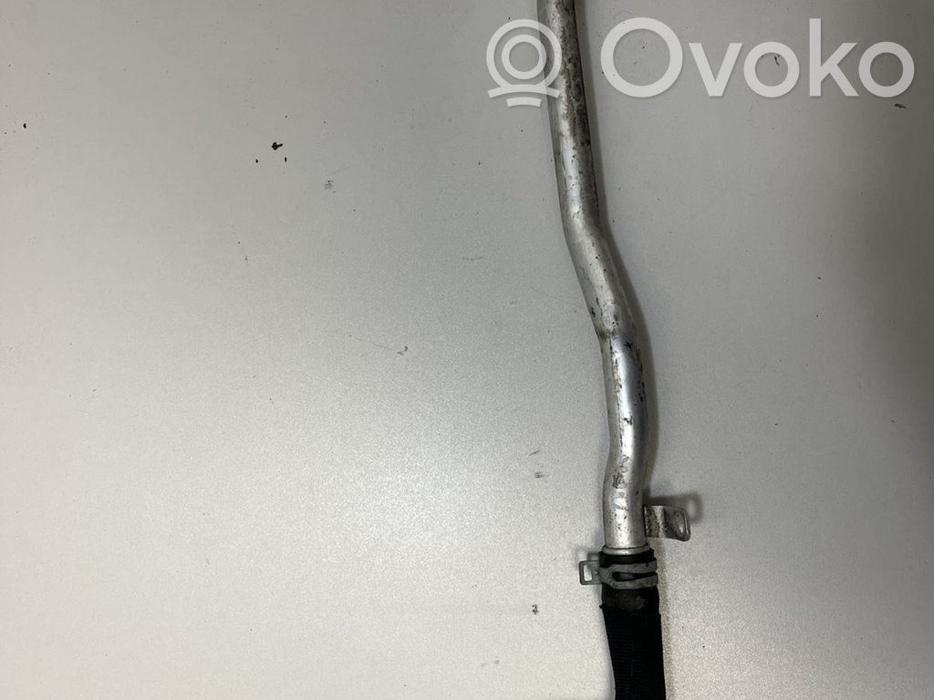 BMW M3 e92 Engine coolant pipe/hose 