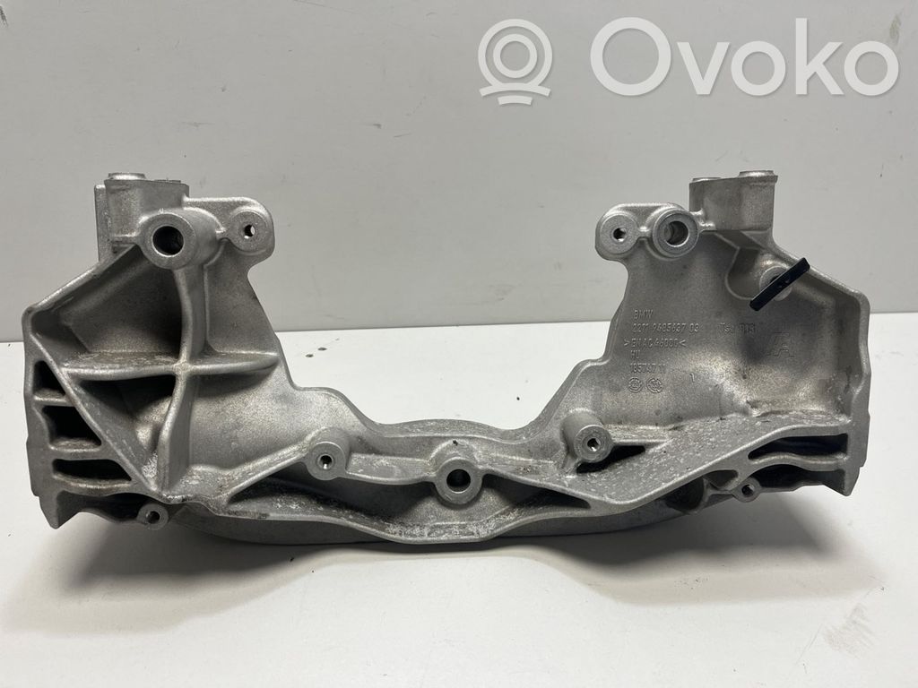 BMW i4 Engine mounting bracket 