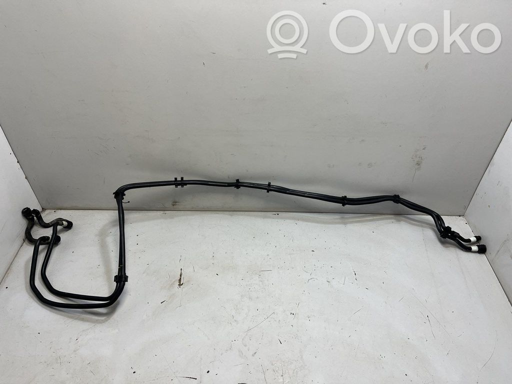 BMW i4 Engine coolant pipe/hose 