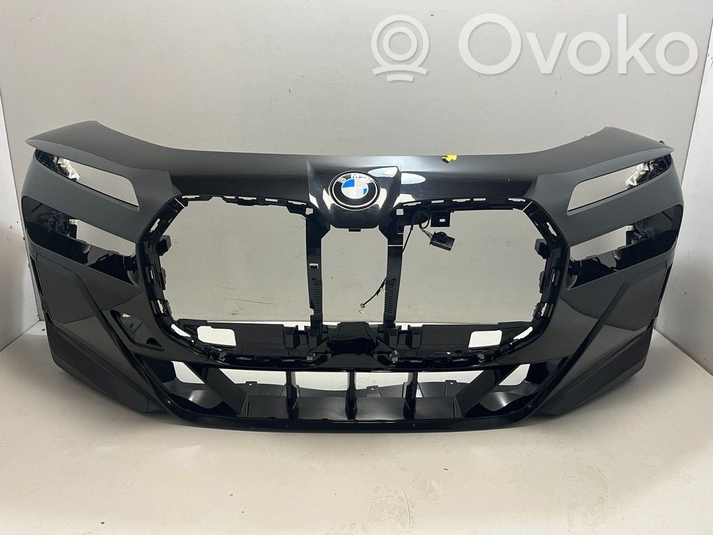 BMW 7 G70 Front bumper 
