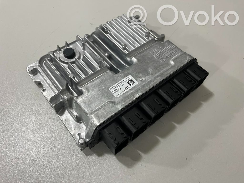 BMW XM Engine control unit/module 