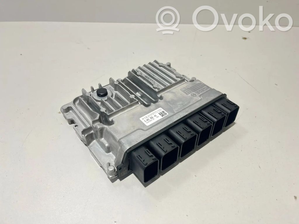 BMW 5 G30 G31 G38 Engine control unit/module 