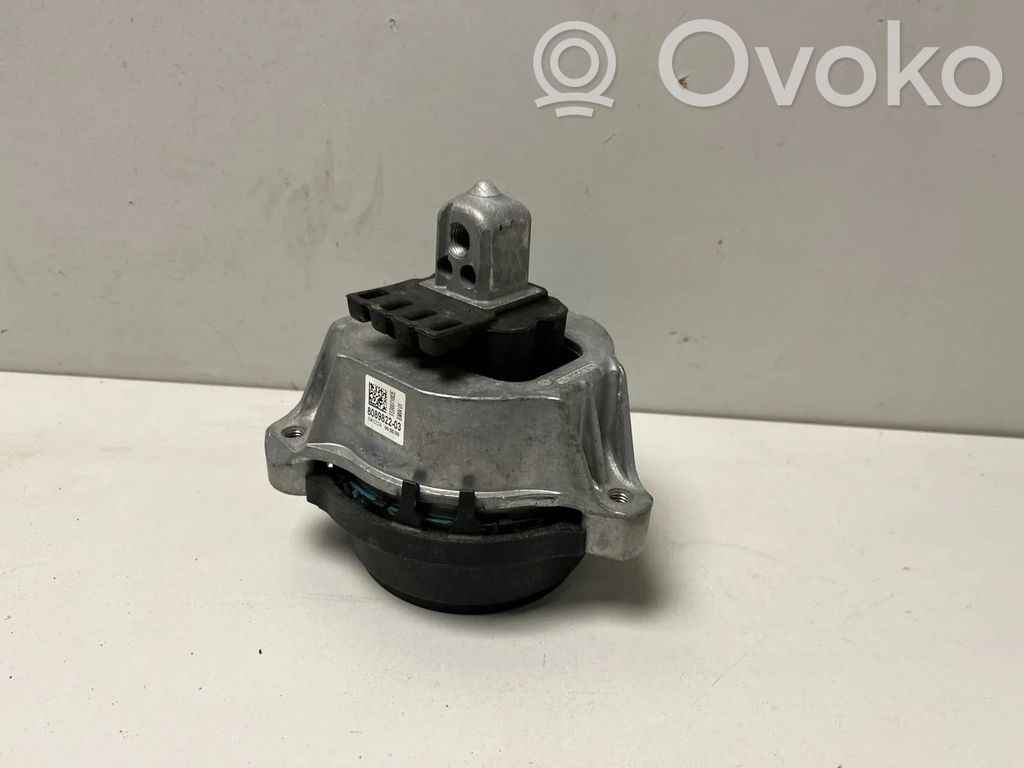 BMW XM Engine mount bracket 