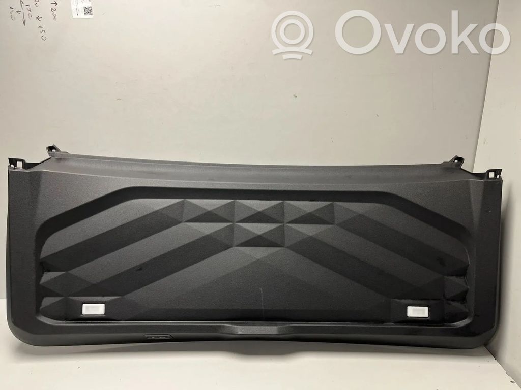 BMW XM Tailgate trim 