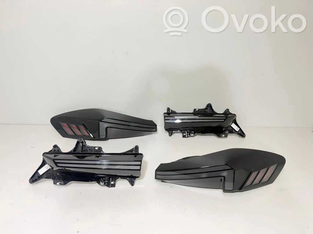 BMW XM Rear/tail lights set 