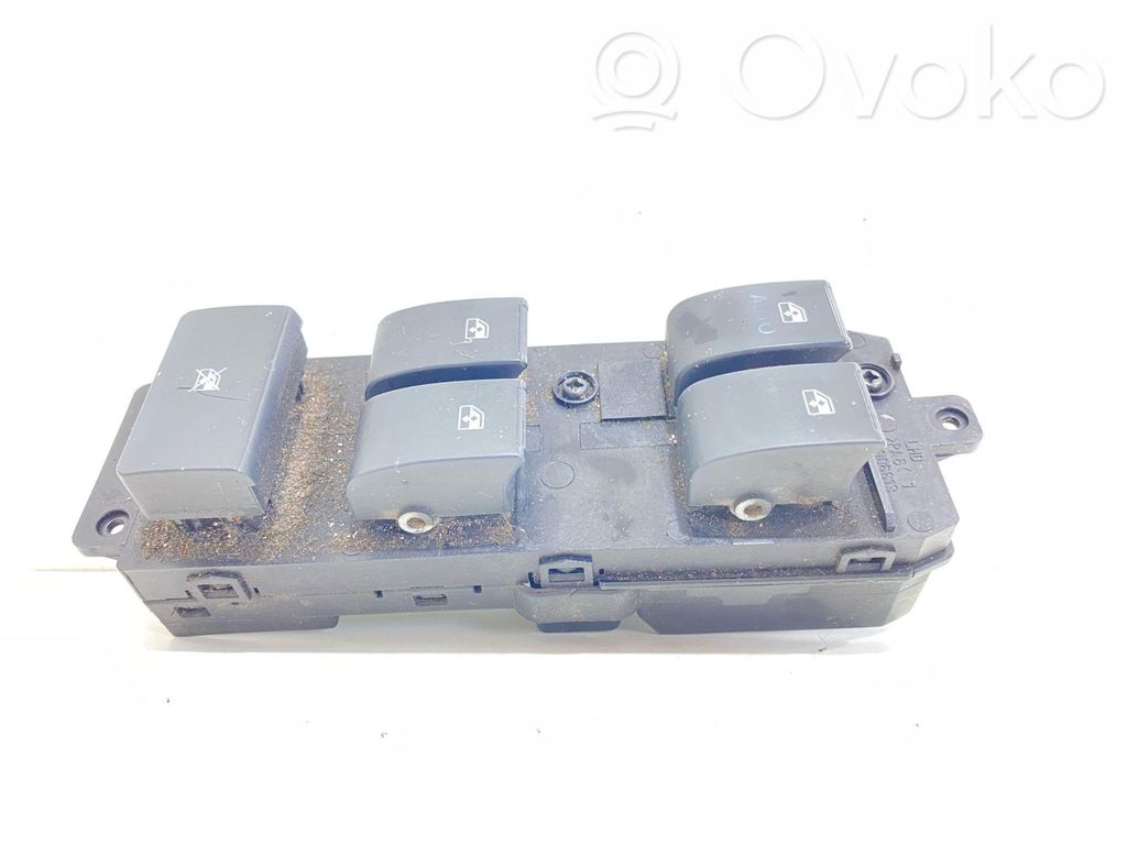 Opel Antara Electric window control switch 