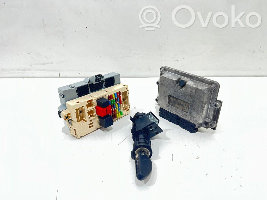 Alfa Romeo 147 Engine ECU kit and lock set 