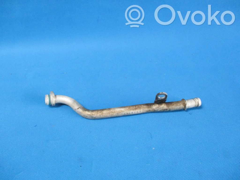 Audi A4 S4 B9 8W Tuyau de liquide de refroidissement moteur 