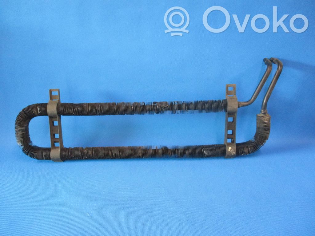 Audi A4 S4 B8 8K Vairo stiprintuvo radiatorius 
