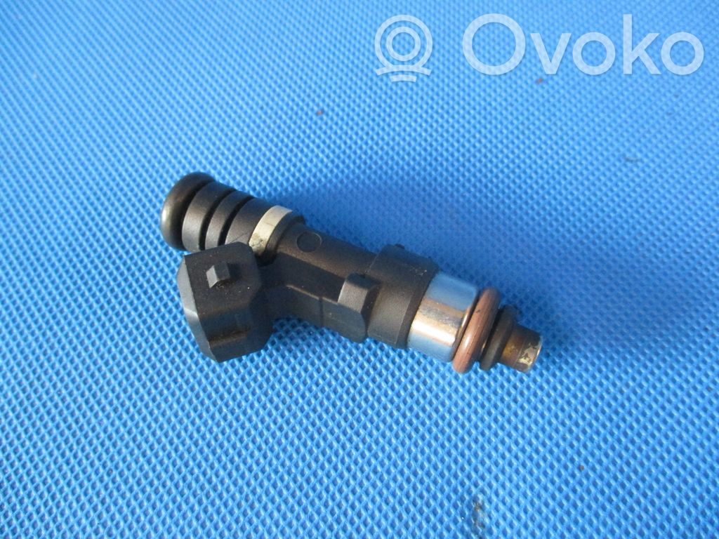 Ford Fiesta Inyector de combustible 