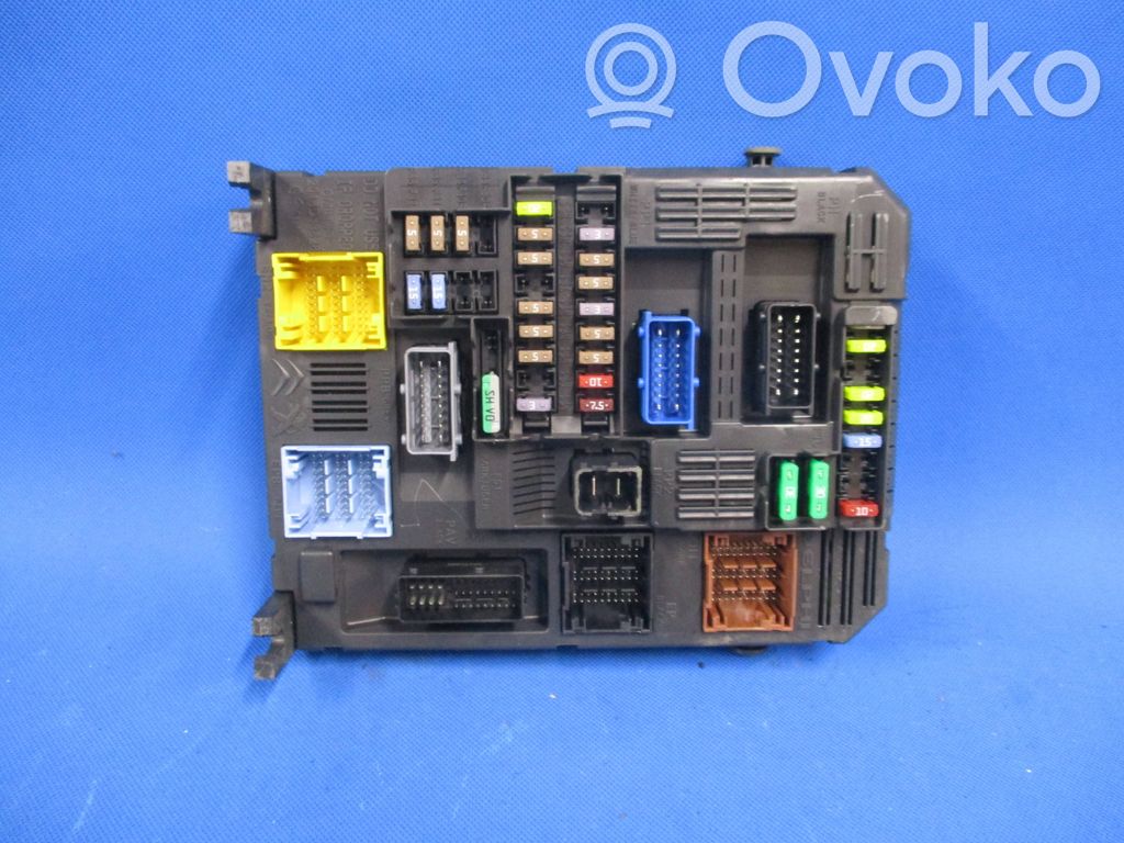 Citroen C3 Fuse module 