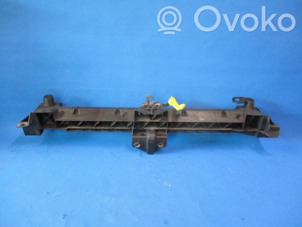Citroen Berlingo Staffa del pannello di supporto del radiatore parte superiore 