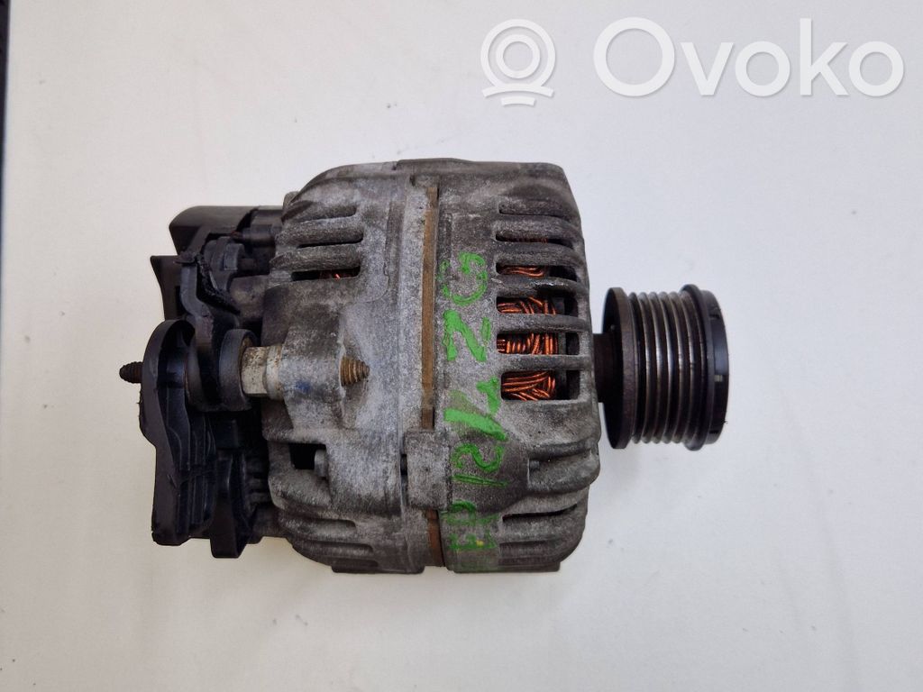 Renault Clio III Ģenerators 