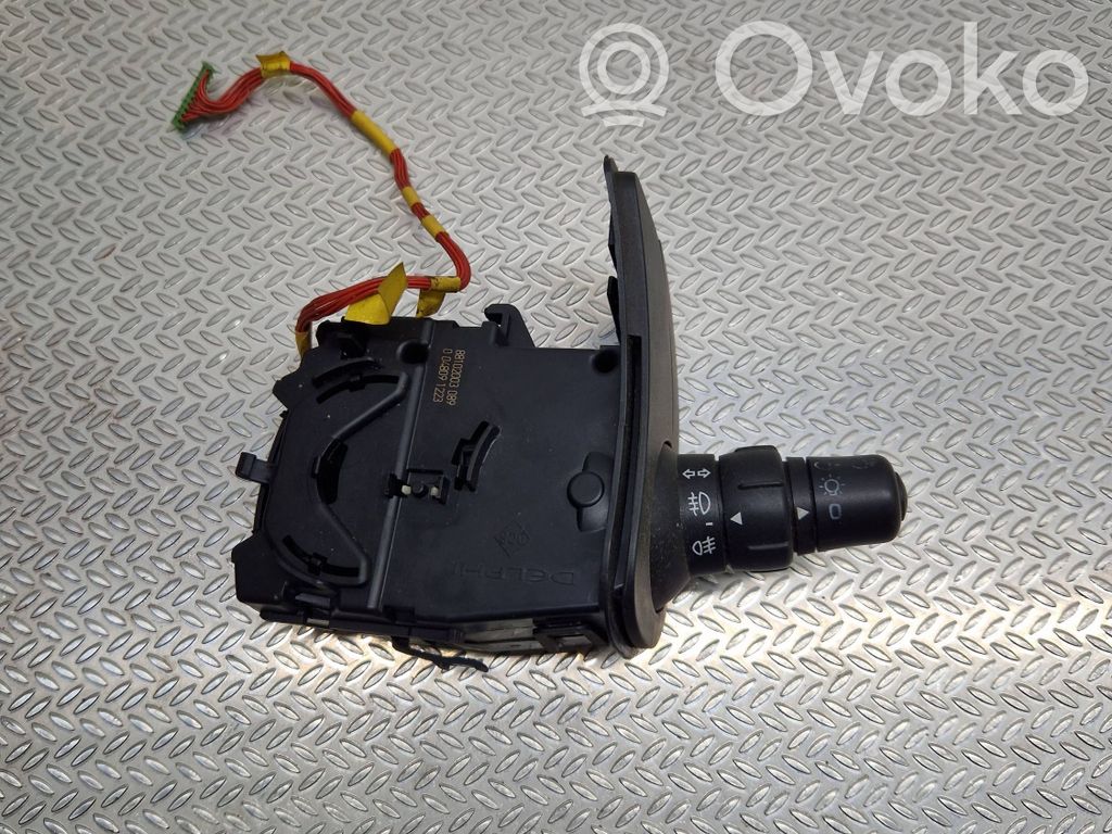 Renault Clio III Indicator stalk 