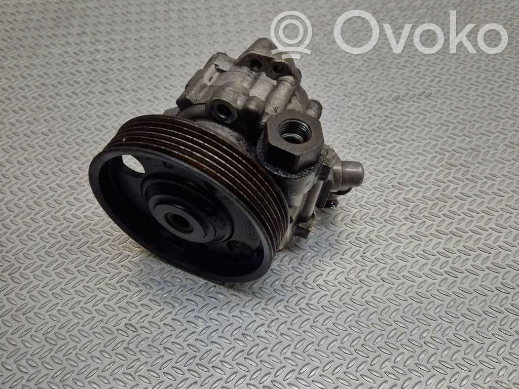 Peugeot 806 Ohjaustehostimen pumppu 