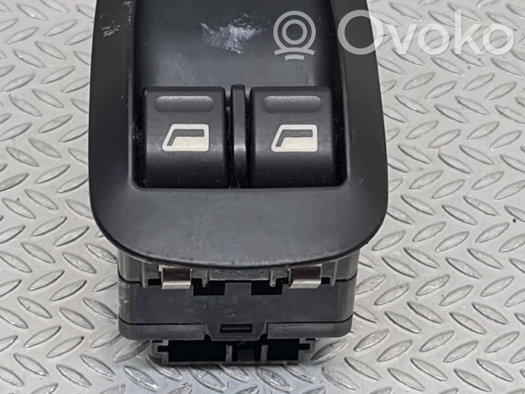 Peugeot 206 Electric window control switch 