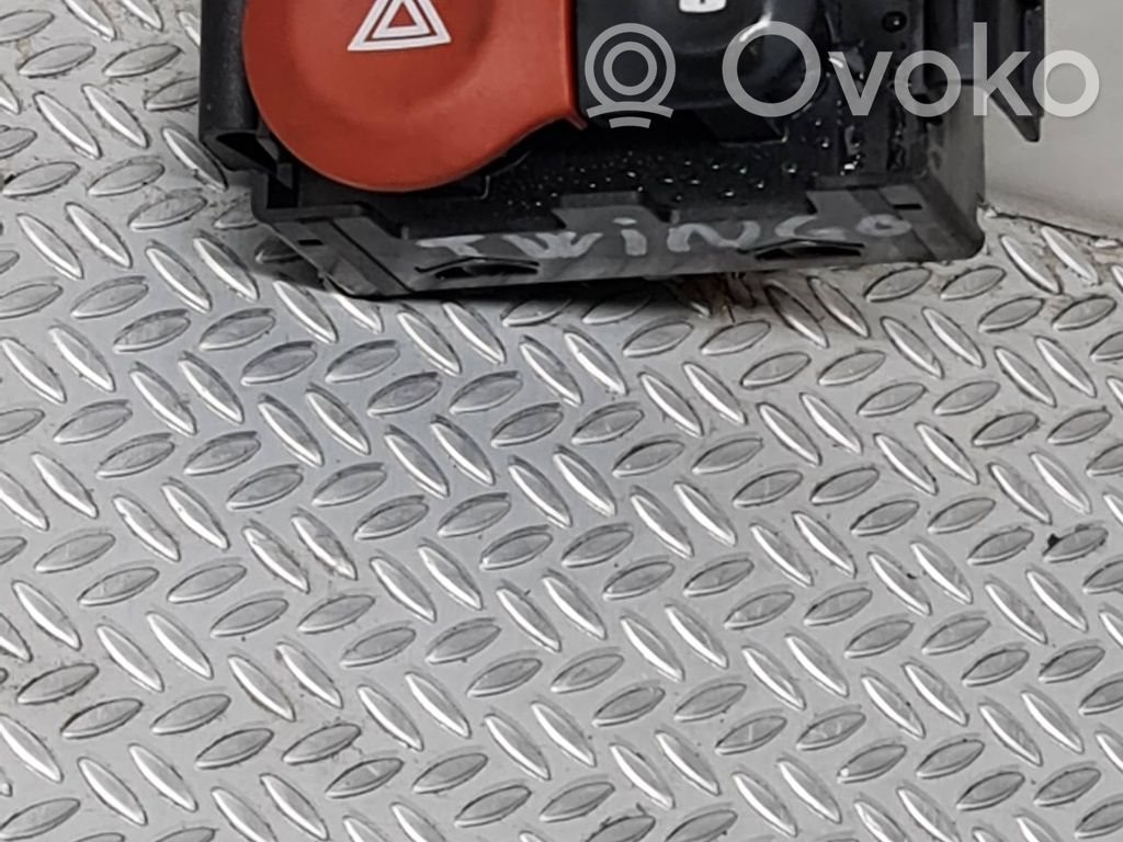 Renault Twingo III Hazard light switch 