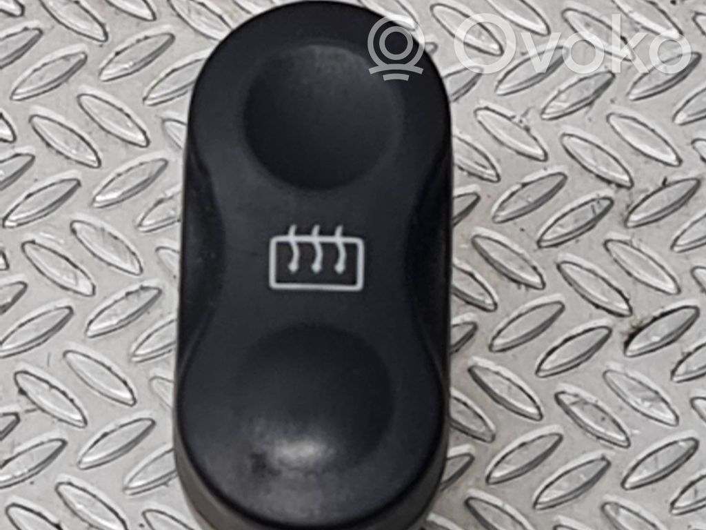 Dacia Sandero Windscreen/window heater switch 