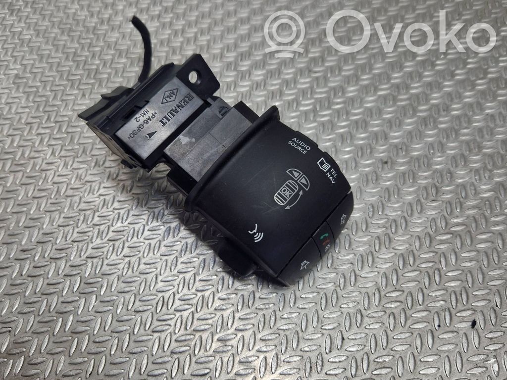 Renault Megane III Multifunctional control switch/knob 