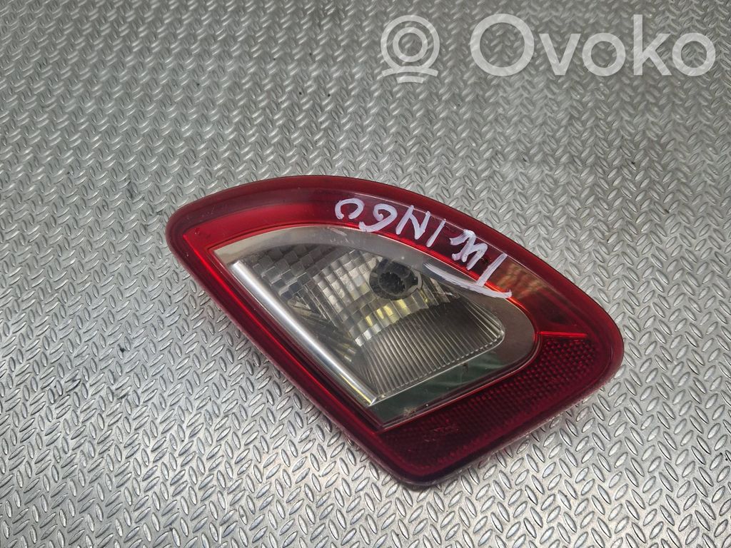 Renault Twingo II Lampy tylnej klapy bagażnika 