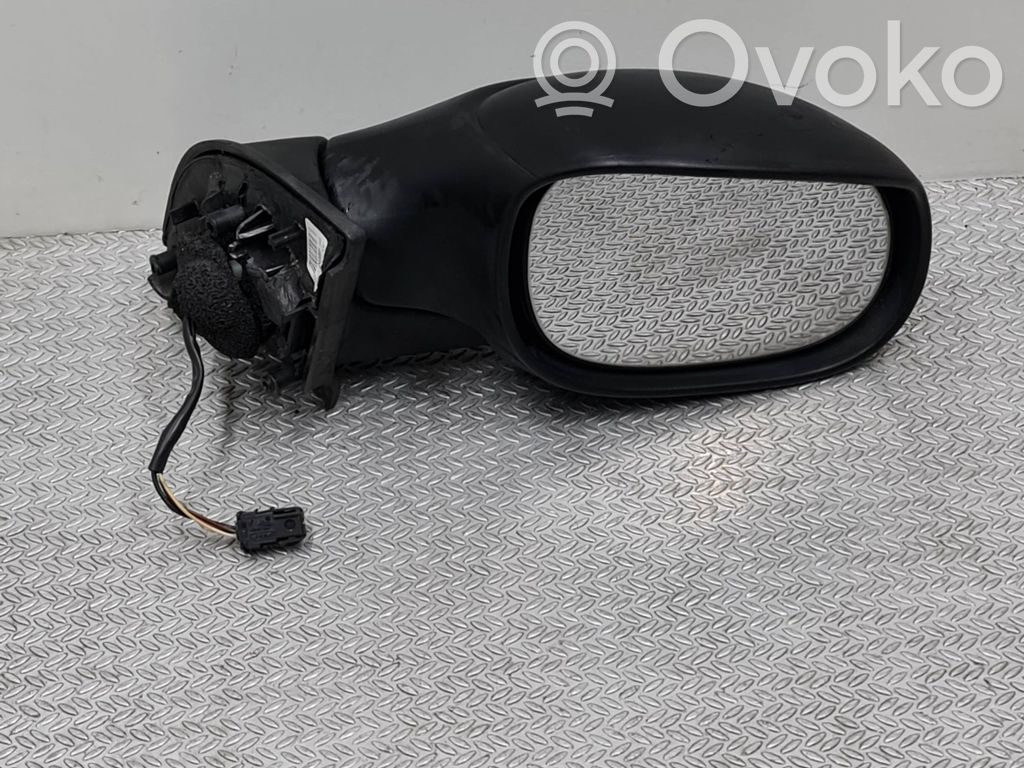Citroen C3 Elektryczne lusterko boczne drzwi przednich 
