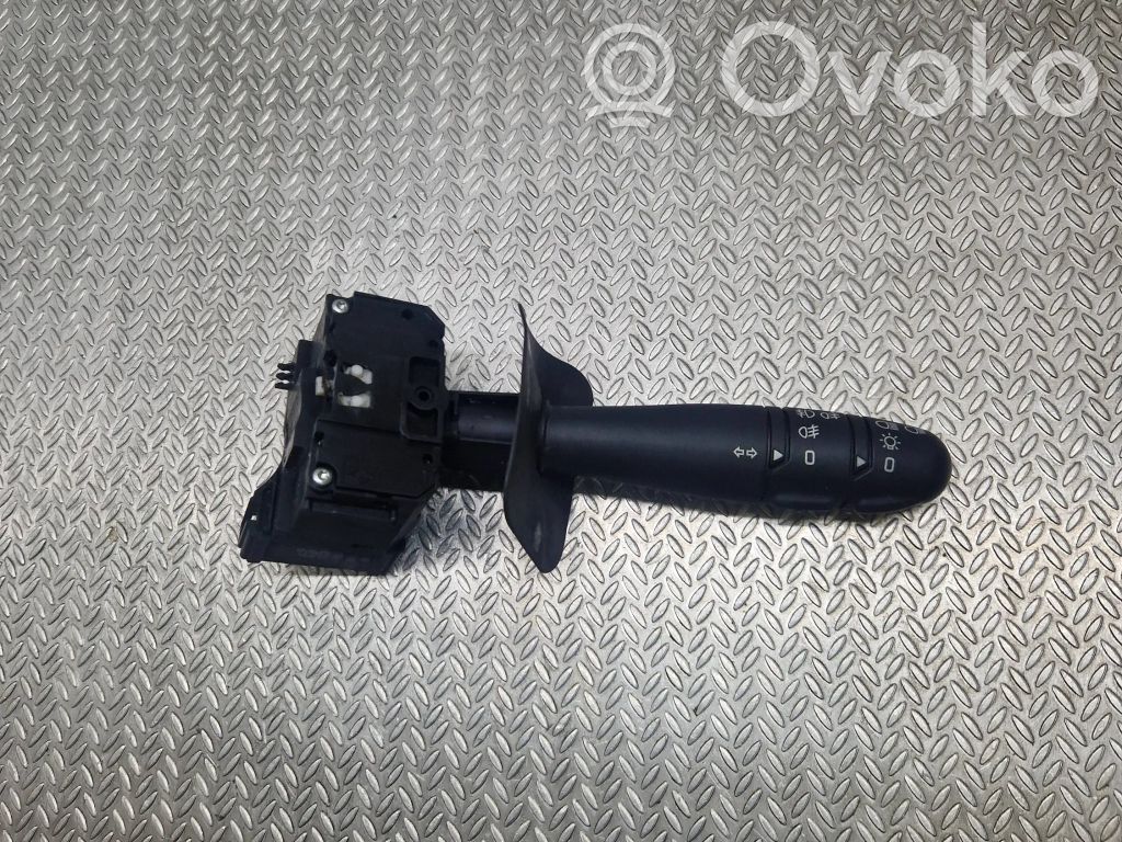 Renault Clio II Indicator stalk 