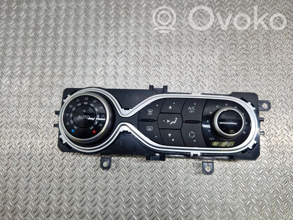 Renault Clio V Climate control unit 