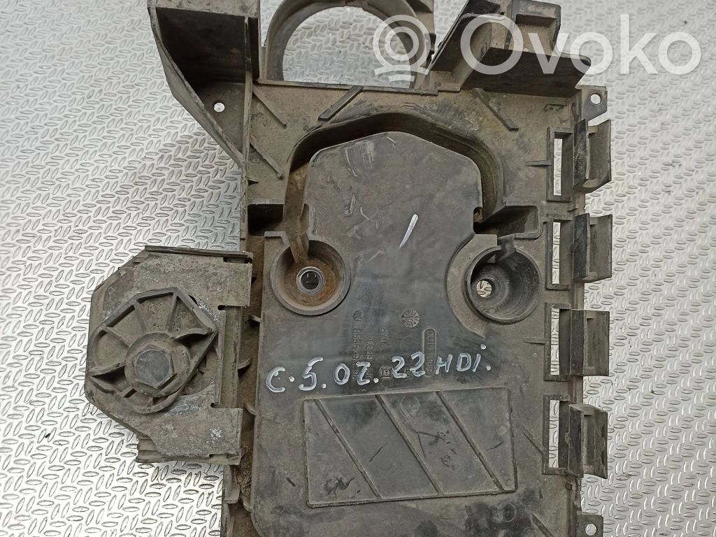 Citroen C5 Akumuliatoriaus dėžė 