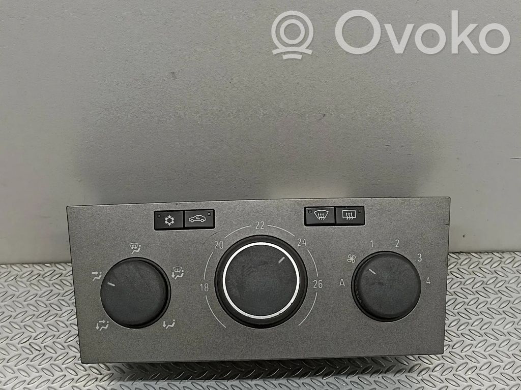 Opel Astra H Climate control unit 