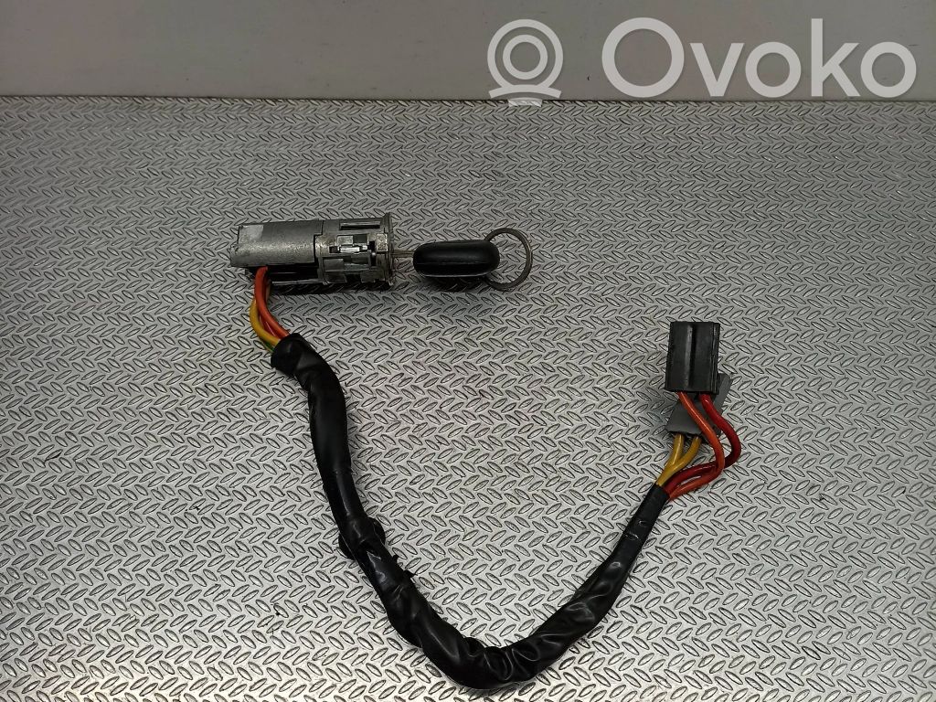 Renault Laguna I Ignition lock 