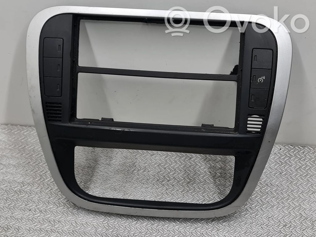 Citroen C3 Radio/GPS head unit trim 