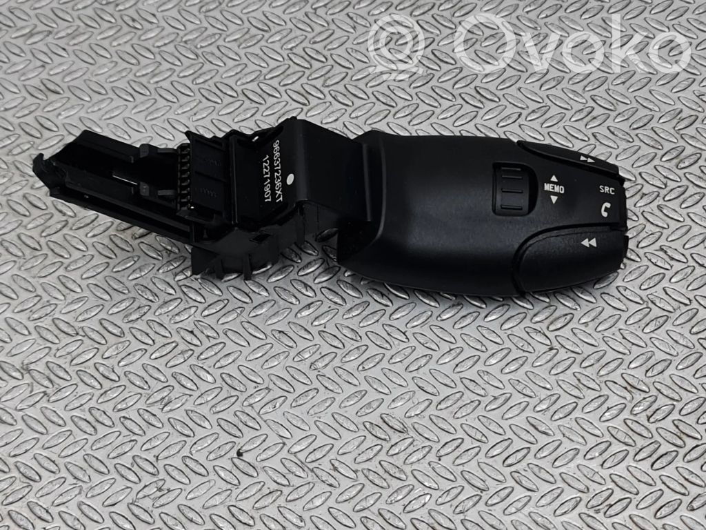 Peugeot 208 I Interruptor de control multifunción 