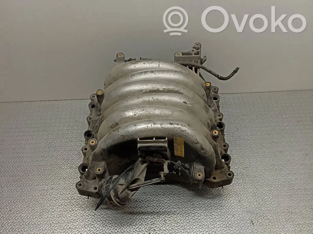 Audi A6 S6 C5 4B Colector de admisión 