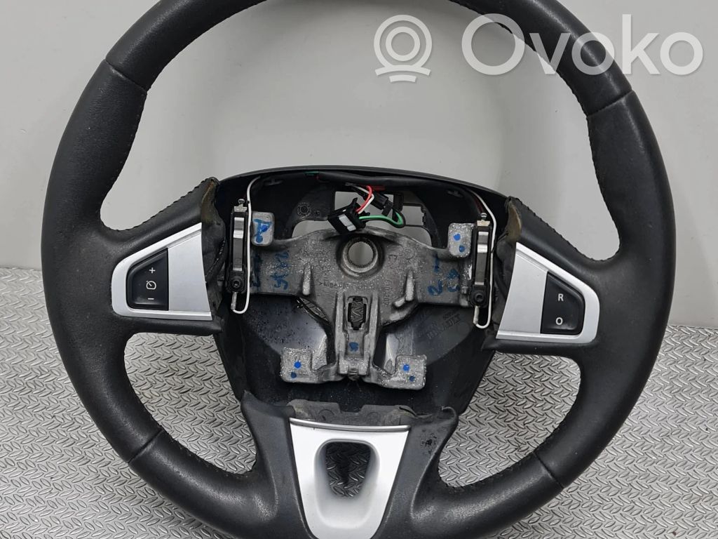 Renault Megane III Steering wheel 