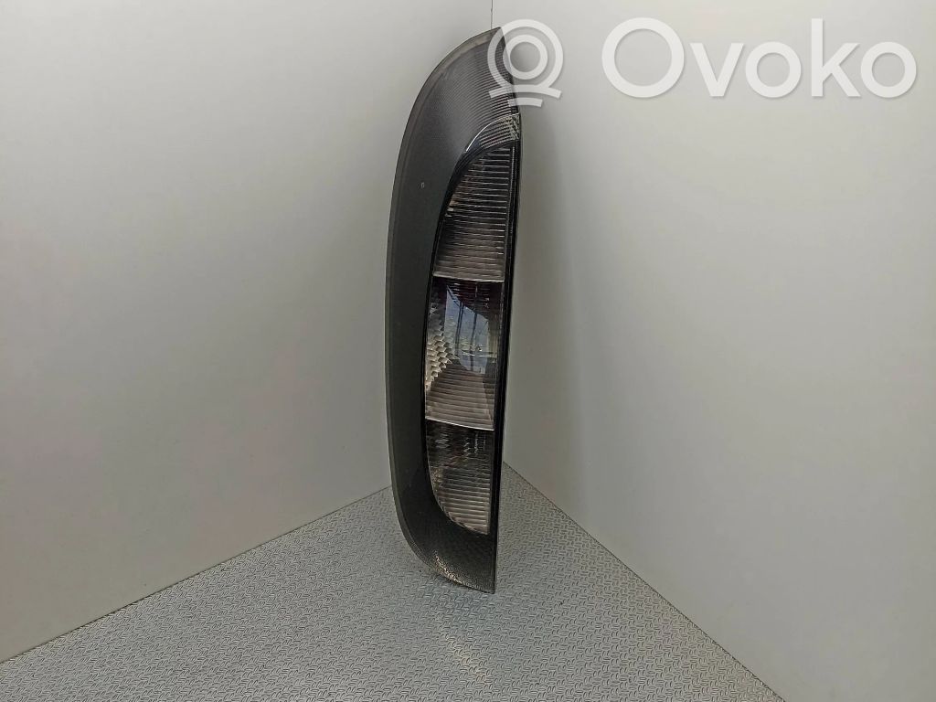 Opel Corsa C Aizmugurējais lukturis virsbūvē 