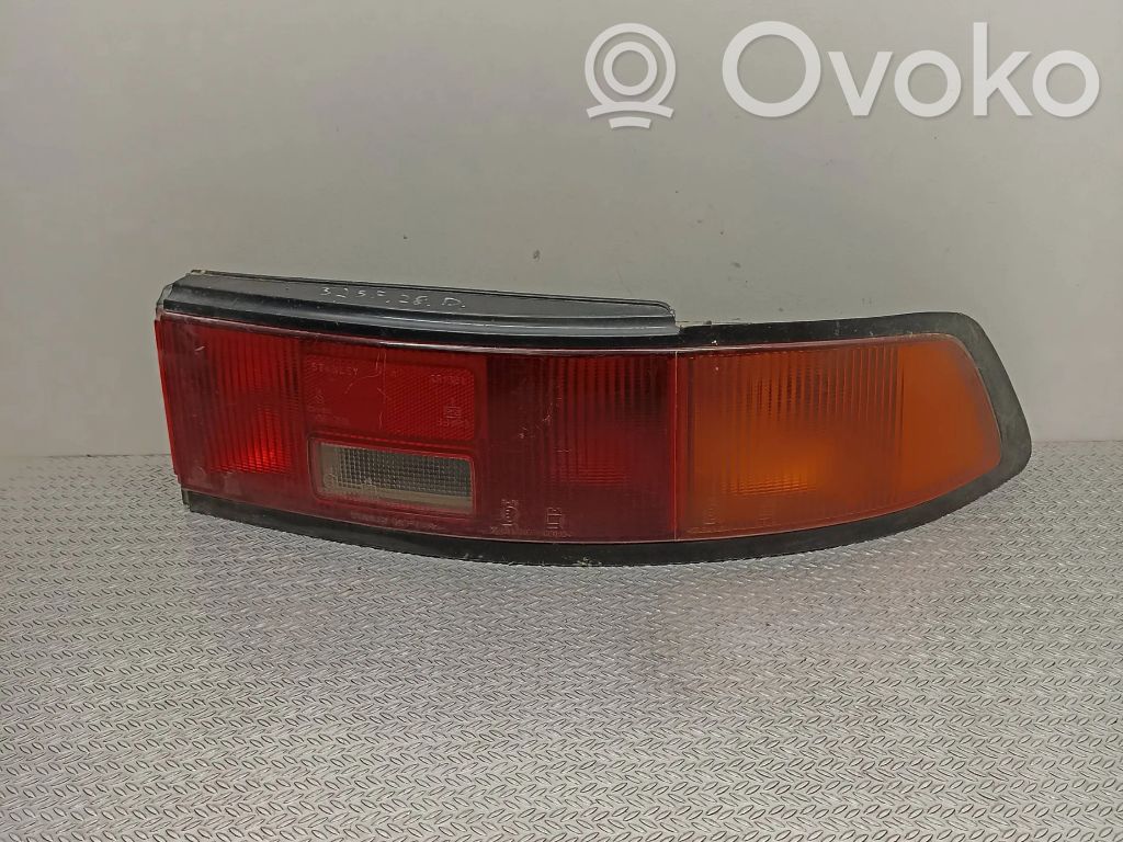 Mazda 323 F Lampa tylna 