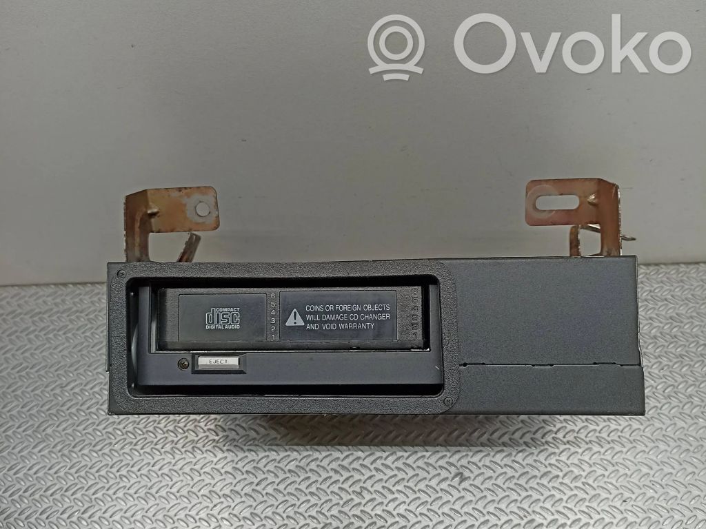 Jaguar S-Type CD/DVD changer 