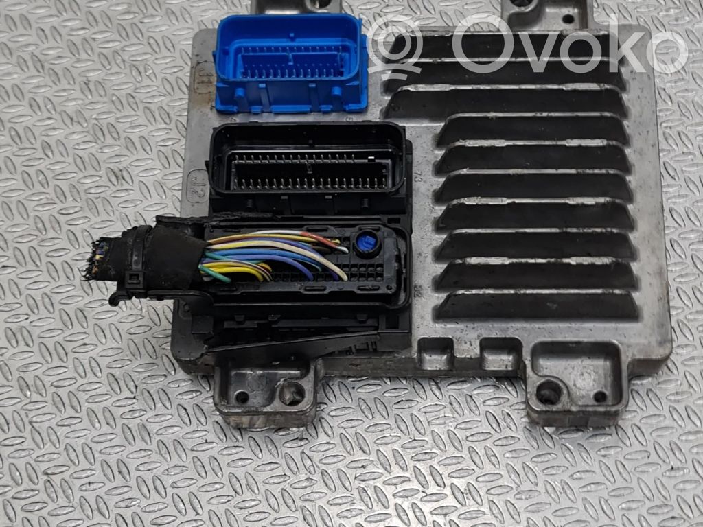 Opel Corsa E Engine control unit/module 