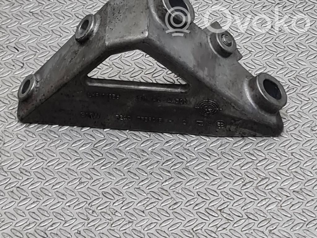 BMW 5 E60 E61 Power steering pump mounting bracket 