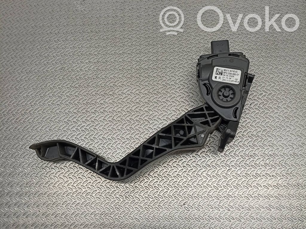 Peugeot 207 Accelerator throttle pedal 